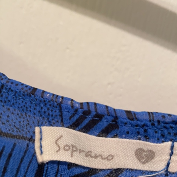 Cute blue & black top by Soprano - Picture 3 of 5